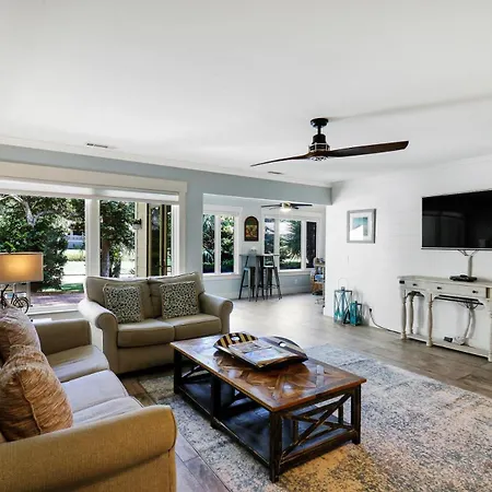 3 Lighthouse Road Villa